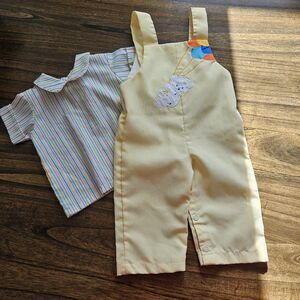 Yellow and multi-colored baby unisex 2-piece outfit, size 3-6m. EUC. Made in USA